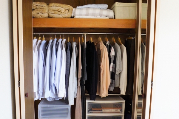 整理されたクローゼット